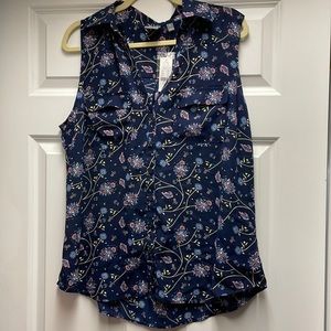 NY&Company sleeveless blouse. Blue floral pattern. XL. New with tags